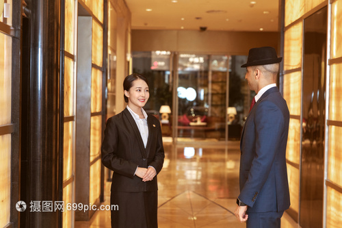 酒店服务贴身管家接待外国客人